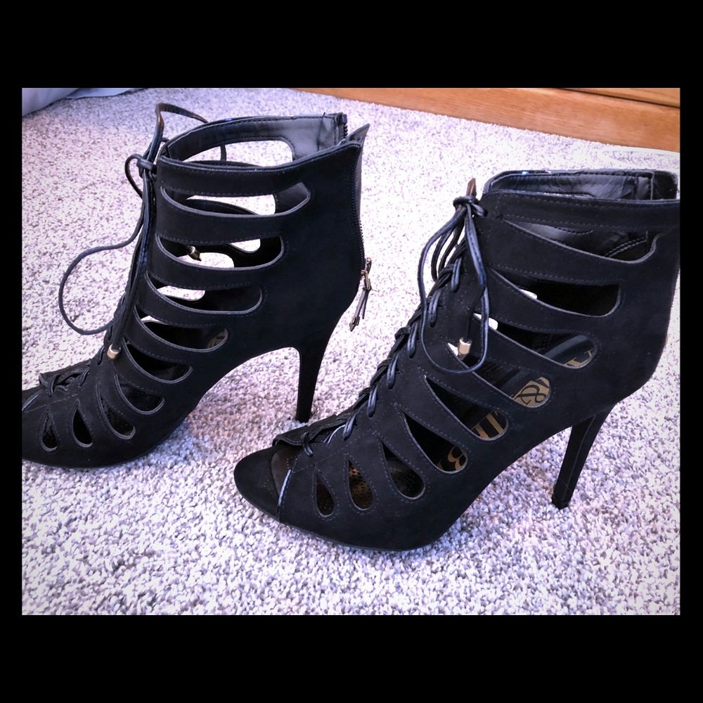 Sam & Libby black lace up heels